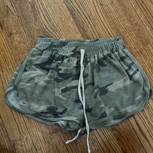 Brand is Better Be, camo girls shorts, size small,